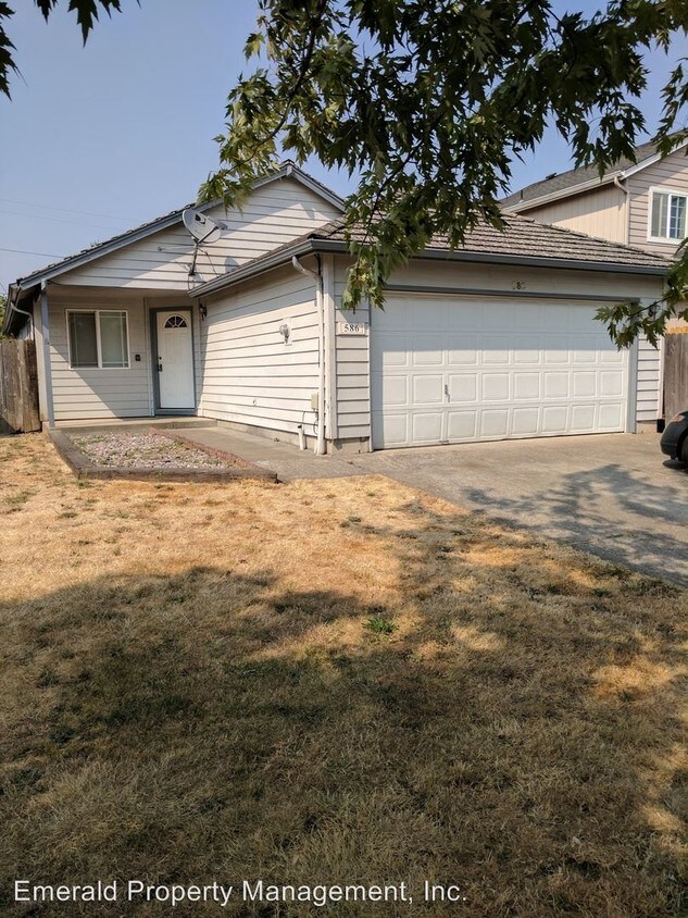 Foto principal - 586 Oakdale Ave