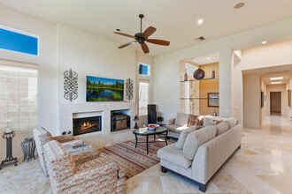Building Photo - 359 Desert Holly Dr