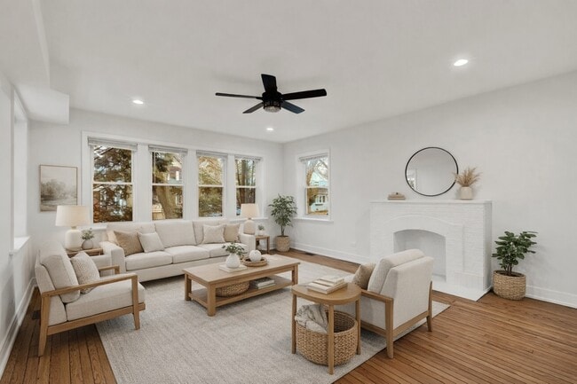 Building Photo - 1109 Cleveland St