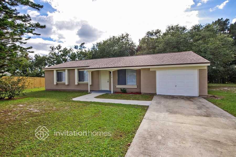 Primary Photo - 370 Epping Ct