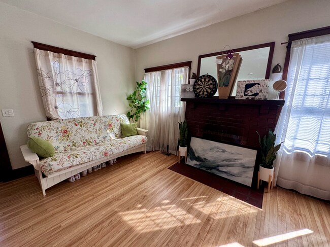 Foto del edificio - 513 N Dunn St