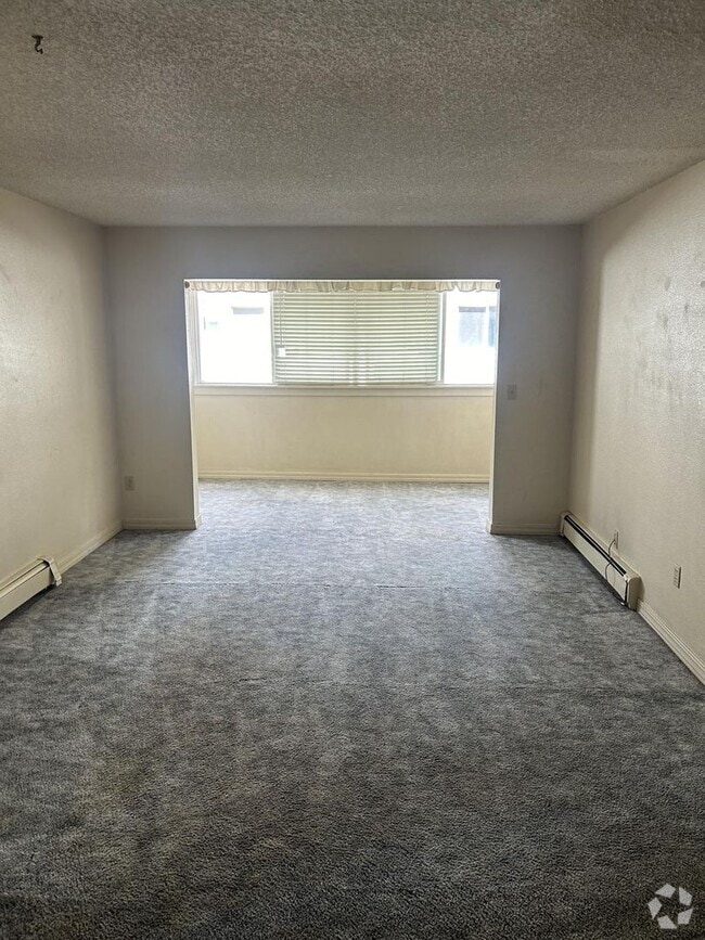 Building Photo - 1135 Florida Rd