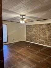 Building Photo - 6656 Sonny Boy Yeldell Rd