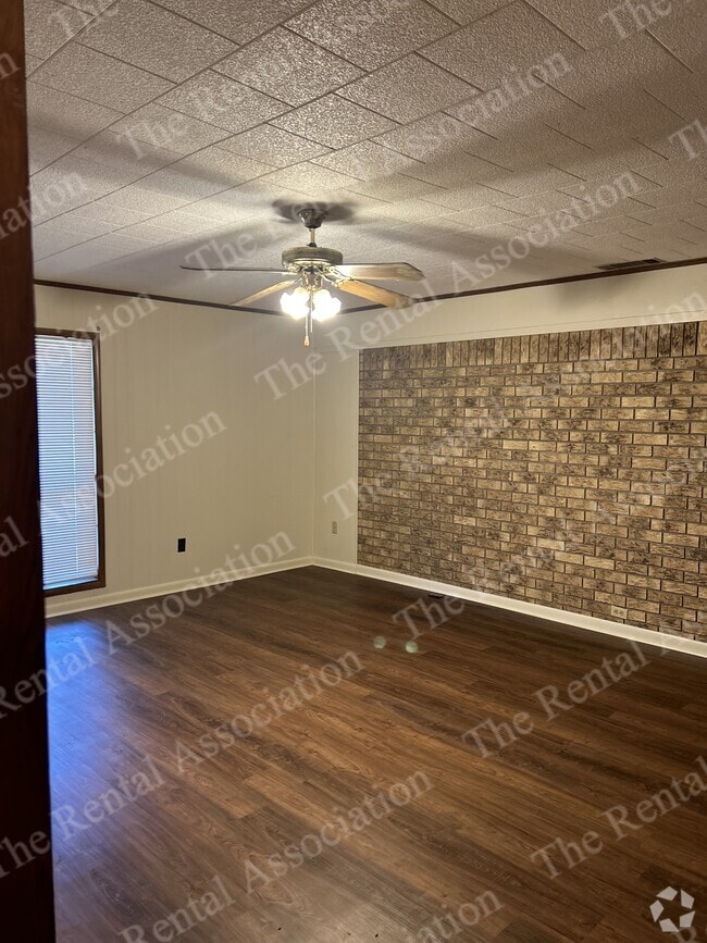 Building Photo - 6656 Sonny Boy Yeldell Rd