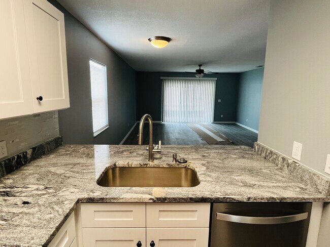 Foto del edificio - 1605 Cobbler Dr