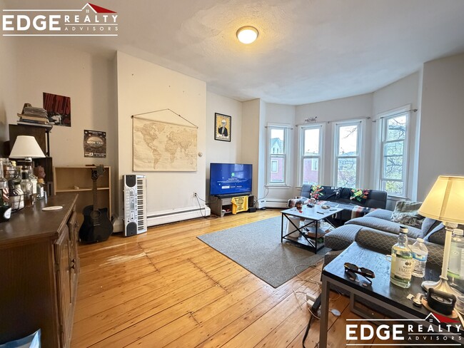 Photo - 1106 Cambridge St Apartment