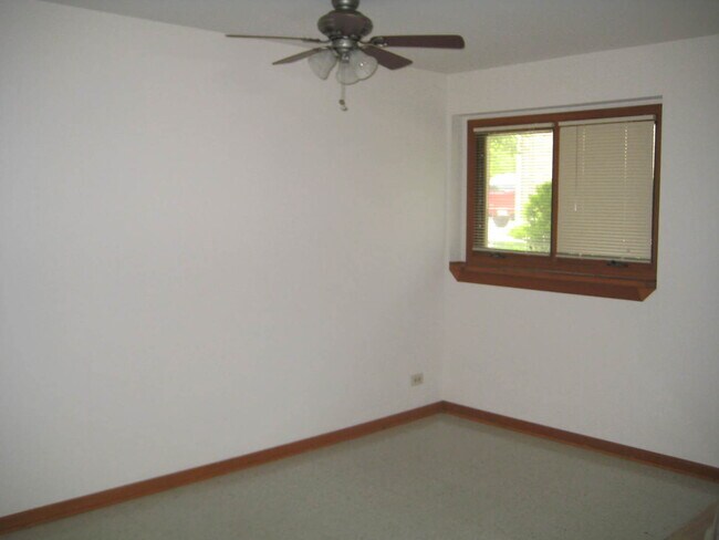 Building Photo - 4015 Kane Ave