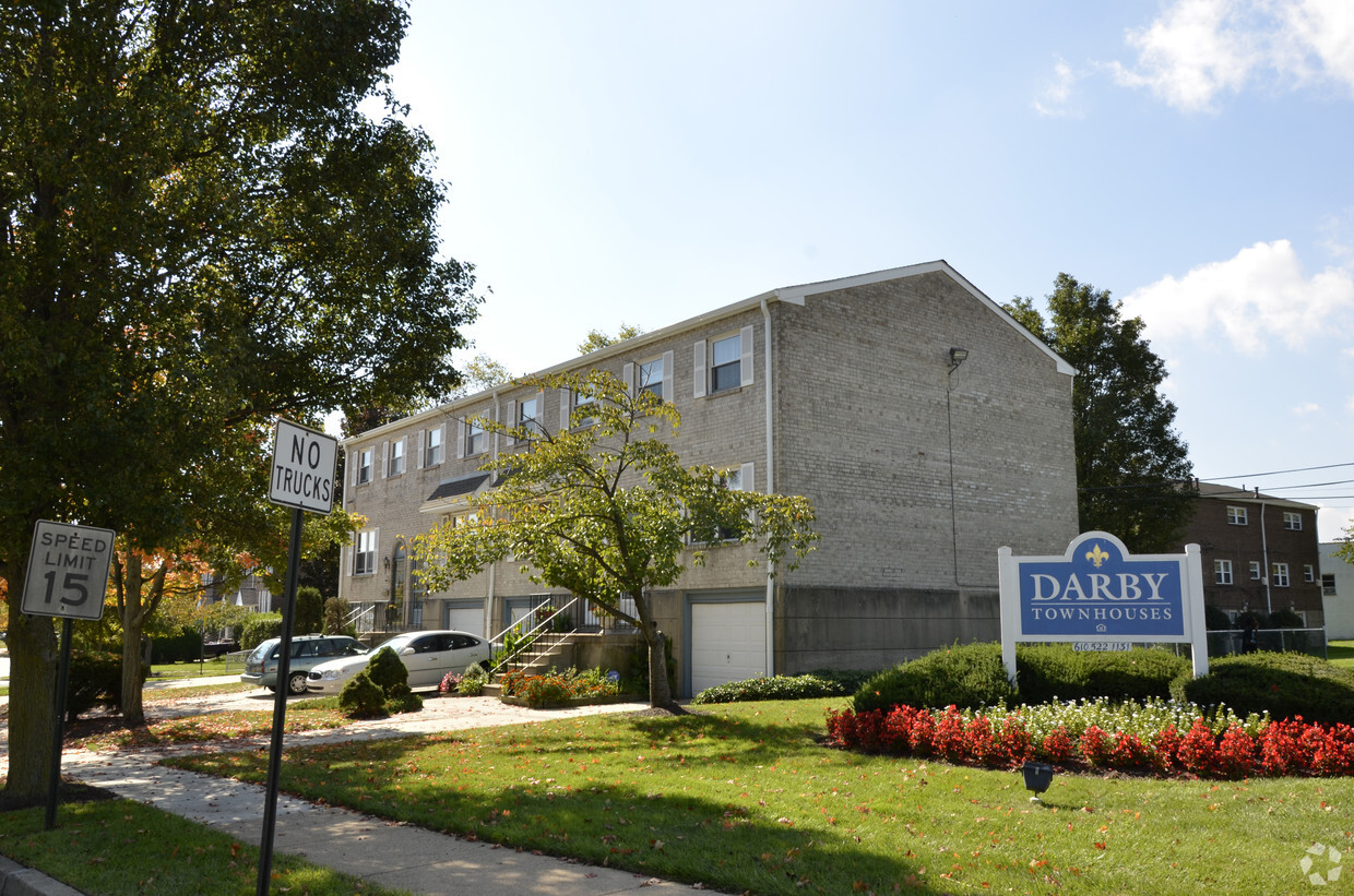 Primary Photo - Darby Townhouses