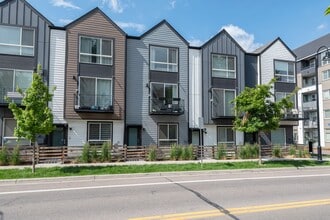 Building Photo - 5527 W 10th Ave