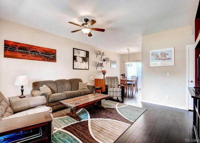 Foto del edificio - 1610 S Danube Way