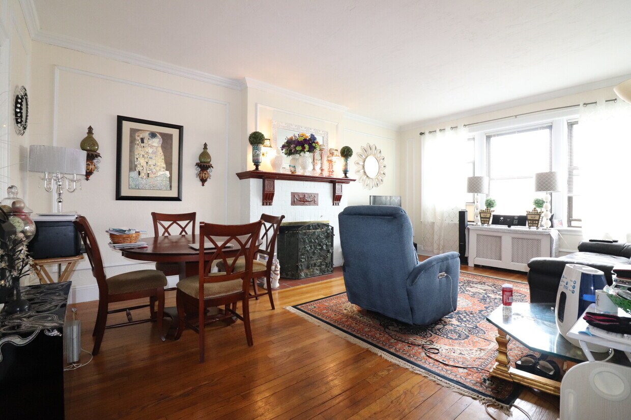Primary Photo - 30 Park St
