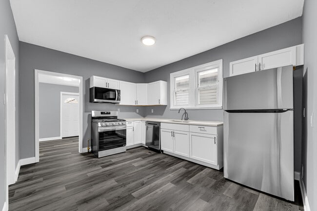 Building Photo - 5527 Alice Ave