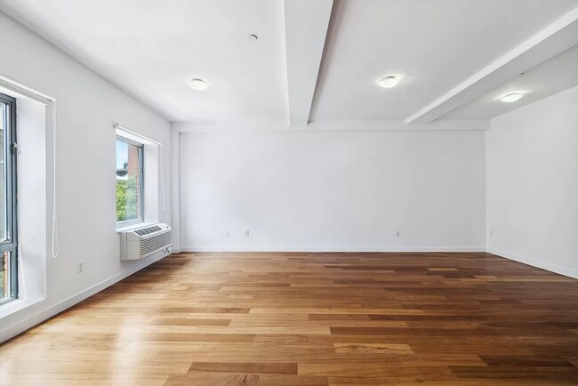 Foto del edificio - 125 S 1st St