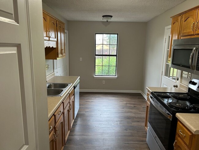 Foto del edificio - 6589 Pleasant Acres Dr