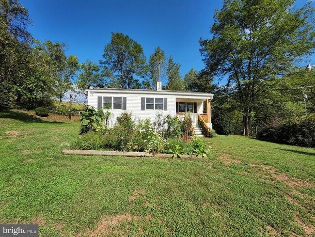 Building Photo - 3016 Delaplane Grade Rd