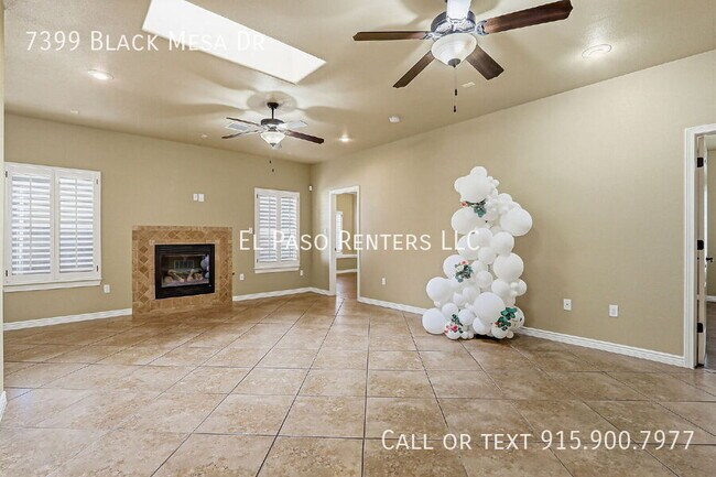Building Photo - 7399 Black Mesa Dr