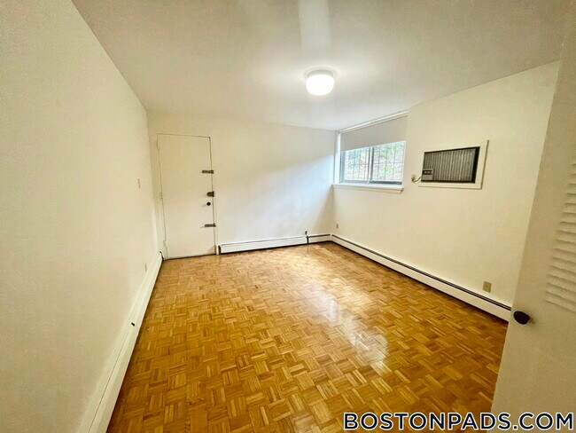Foto del edificio - 125 Chiswick Rd