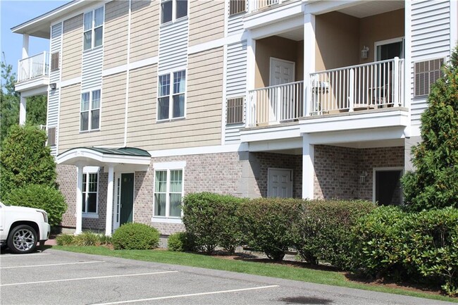 Foto del edificio - 200 Roger Williams Ave