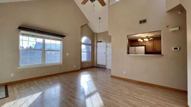 Building Photo - 14399 E Grand Dr