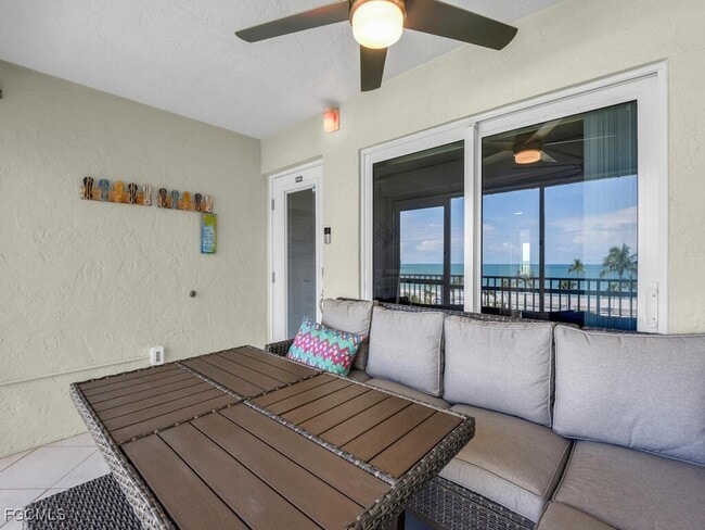 Foto del edificio - 25730 Hickory Blvd