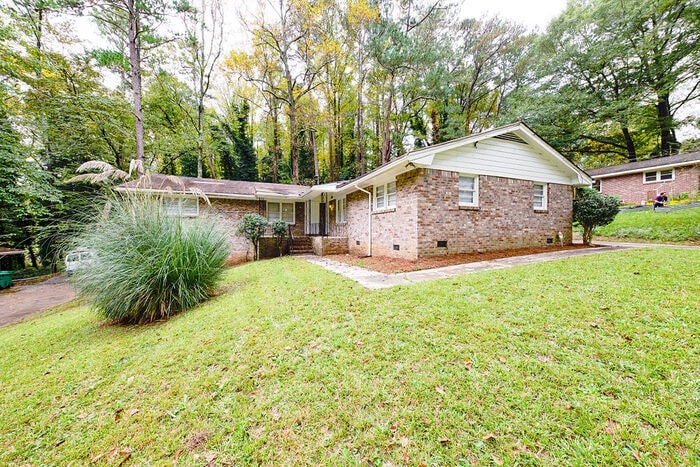 Primary Photo - 2889 White Oak Dr