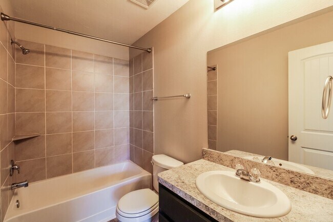 Foto del edificio - 21110 Sugar Orchard Ln
