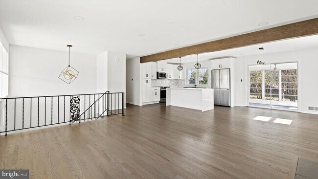 Foto del edificio - 9215 Peabody St
