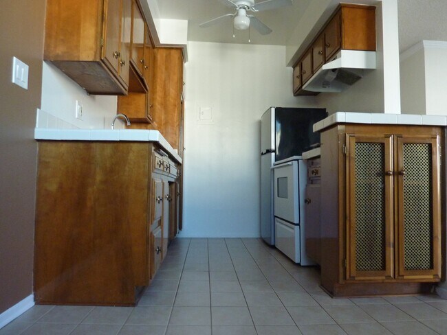 Foto del edificio - 2055 Rodney Dr