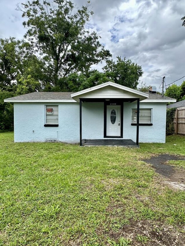 Primary Photo - 3 bedroom in Jacksonville FL 32211