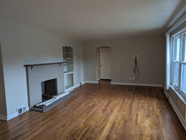 Foto del edificio - 4819 Rolling Hills Rd