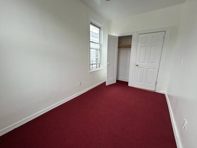 Building Photo - 2116 Virgil Pl