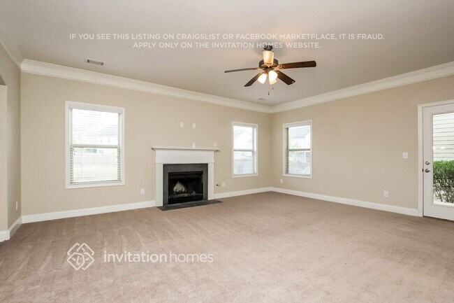 Foto del edificio - 3827 Lake Haven Way