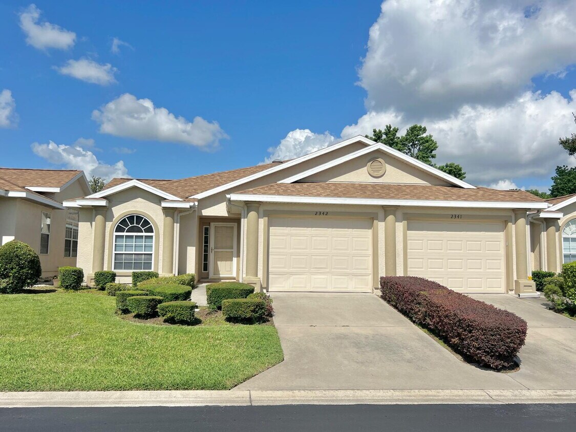 Foto principal - Beautiful 3 BD 2 BATH Home in Gated Community