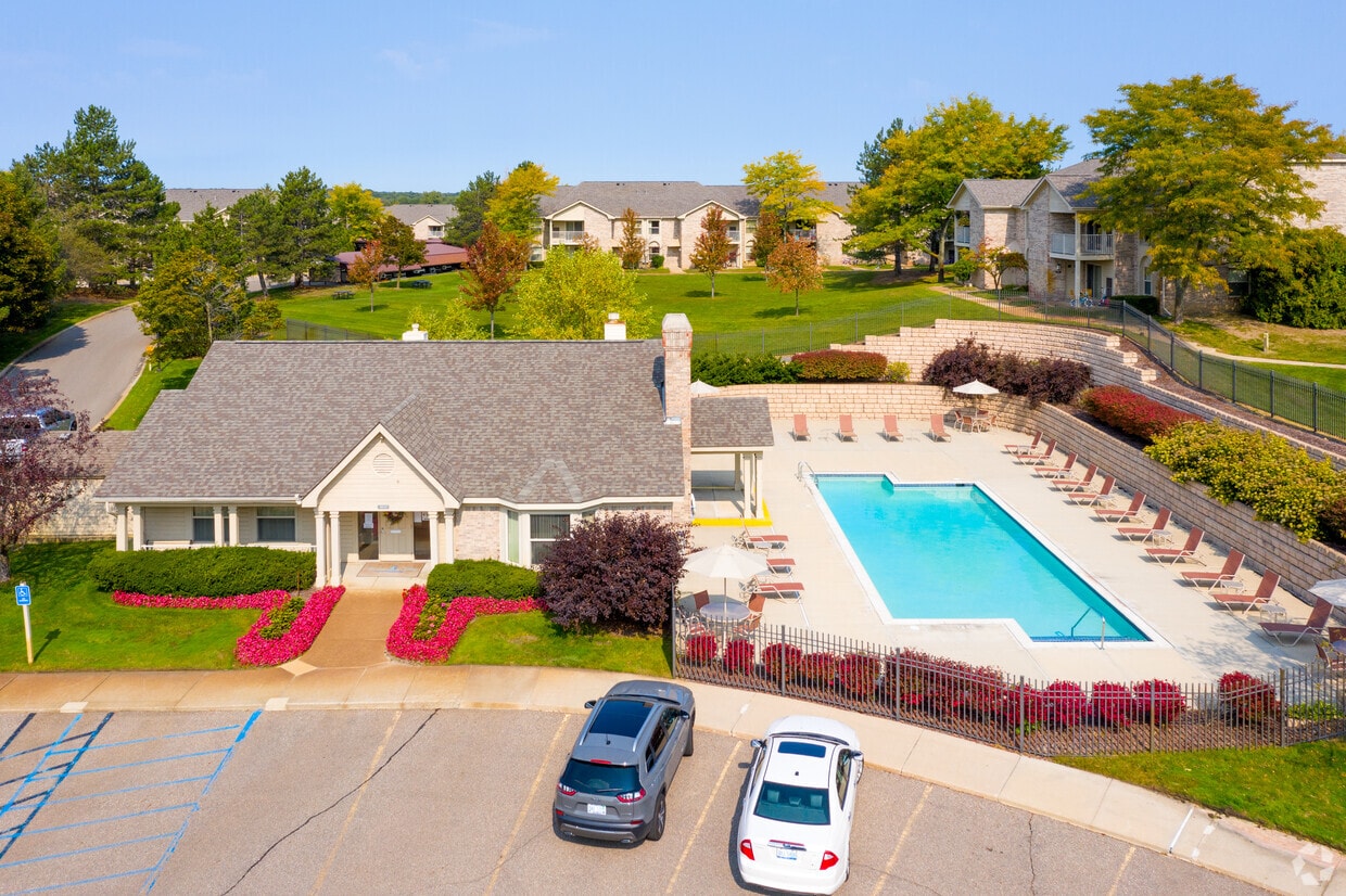 Harbour Village Apartments Apartments Northville, MI