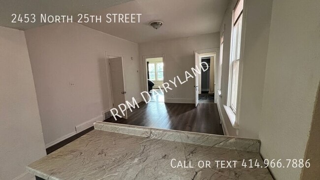 Building Photo - 2453 N 25th St