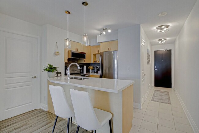 Photo du bâtiment - 1515 Bay St.