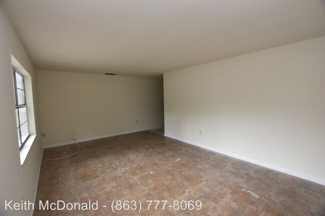 Building Photo - 2 br, 1 bath House - 1104 Roselle Ave