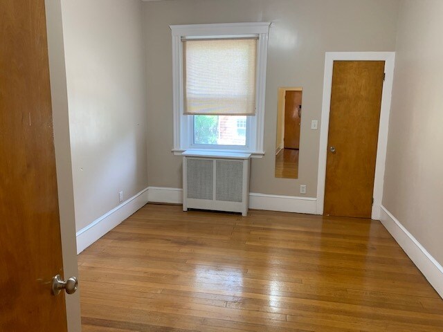 Building Photo - 35 Addington Rd