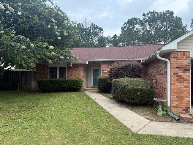 Building Photo - Your Own Backyard Oasis – 3 Bedroom Pool Home in South Crestview!