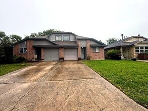 Building Photo - 10028 Ridgecoral Dr