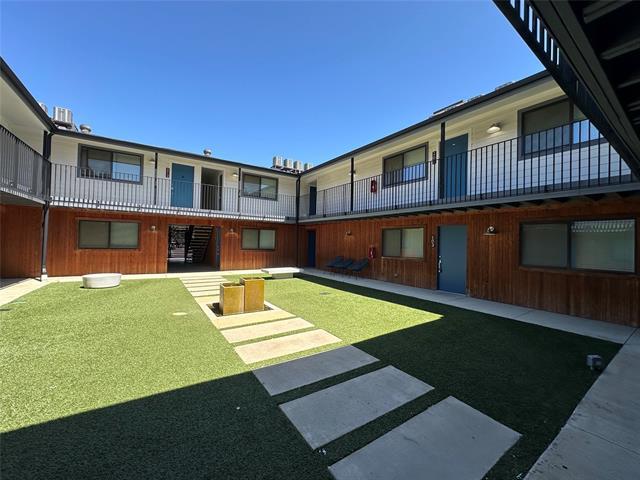 Building Photo - 4526 Munger Ave