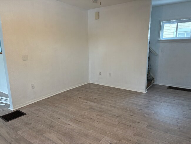 Foto del edificio - 2115 Alvin St