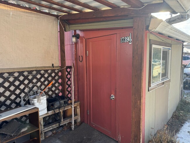 Foto del edificio - Cozy 1 Bed/1 Bath Home with Shared Yard!