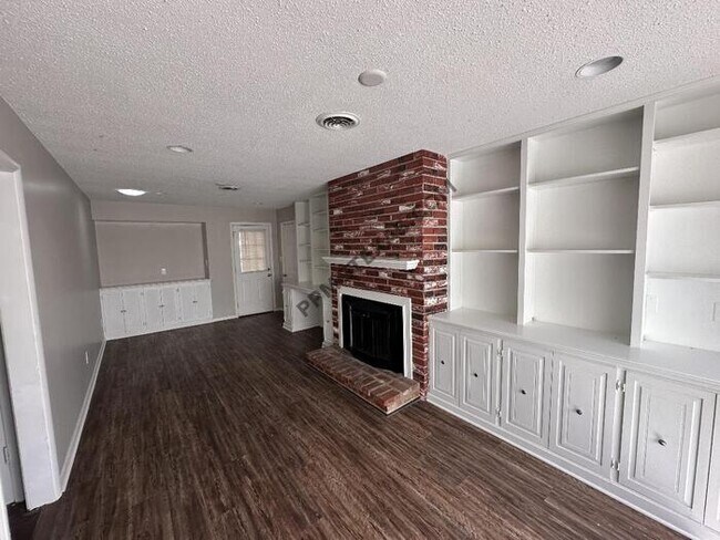 Foto del edificio - 5800 North Meridian Pl. Oklahoma City, OK ...