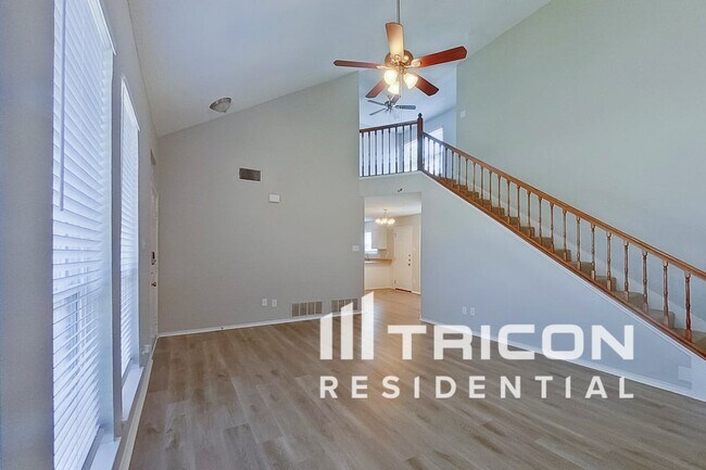 Foto del edificio - 809 Waggoman Rd