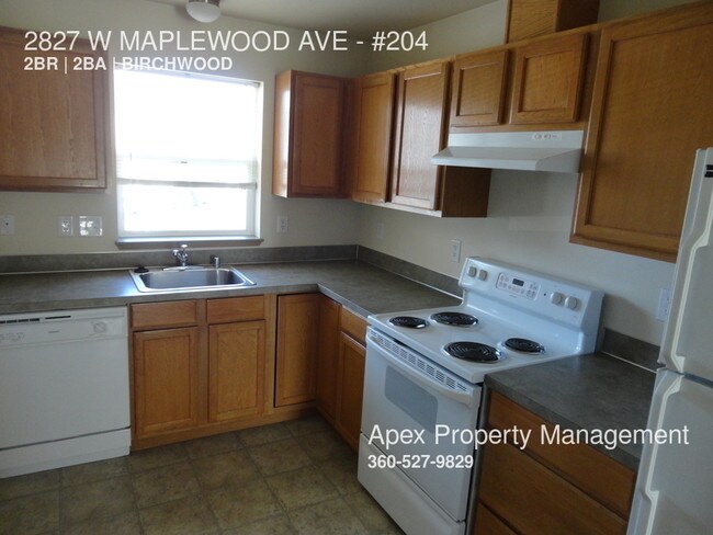 Building Photo - 2827 W MAPLEWOOD Ave