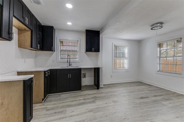 Foto del edificio - 3239 Spring Ave