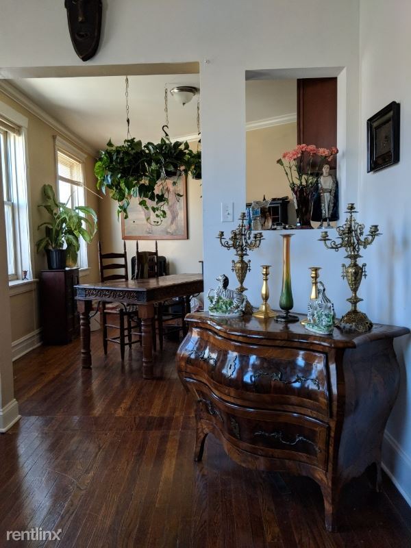 Building Photo - Studio, 1 bath Apartment - 1515 W Howard St