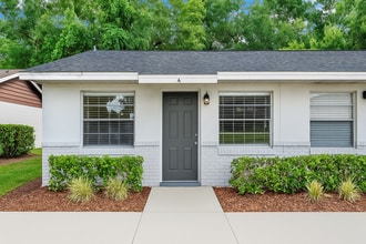 Building Photo - 914 Smith St