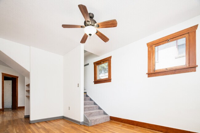 Building Photo - 2739 W 32nd Ave